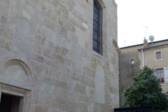34-Entree-de-la-basilique-St-Aphrodise