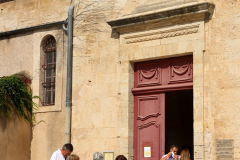 1_18-entree-eglise-de-La-Madeleine